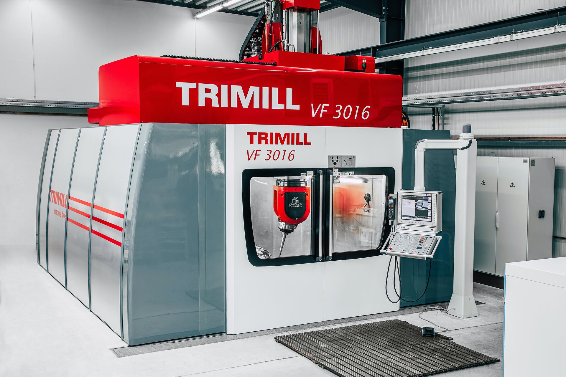 https://fi-sch.de/_next/image?url=%2Fstatic%2Fimages%2F5-axis-milling.jpg&w=1920&q=75